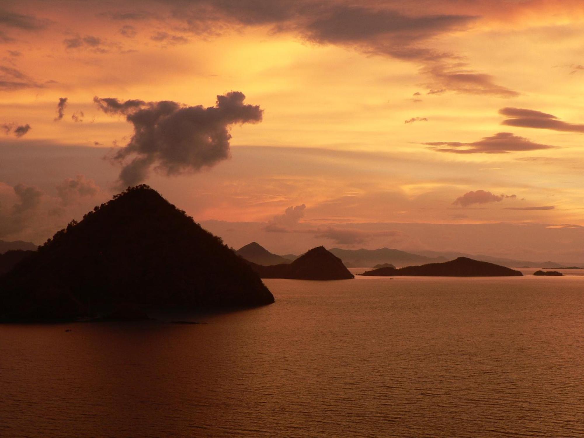 Waecicu Eden Beach Hotel Labuan Bajo Rom bilde