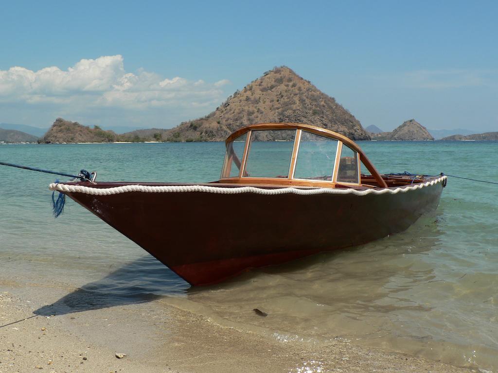 Waecicu Eden Beach Hotel Labuan Bajo Eksteriør bilde