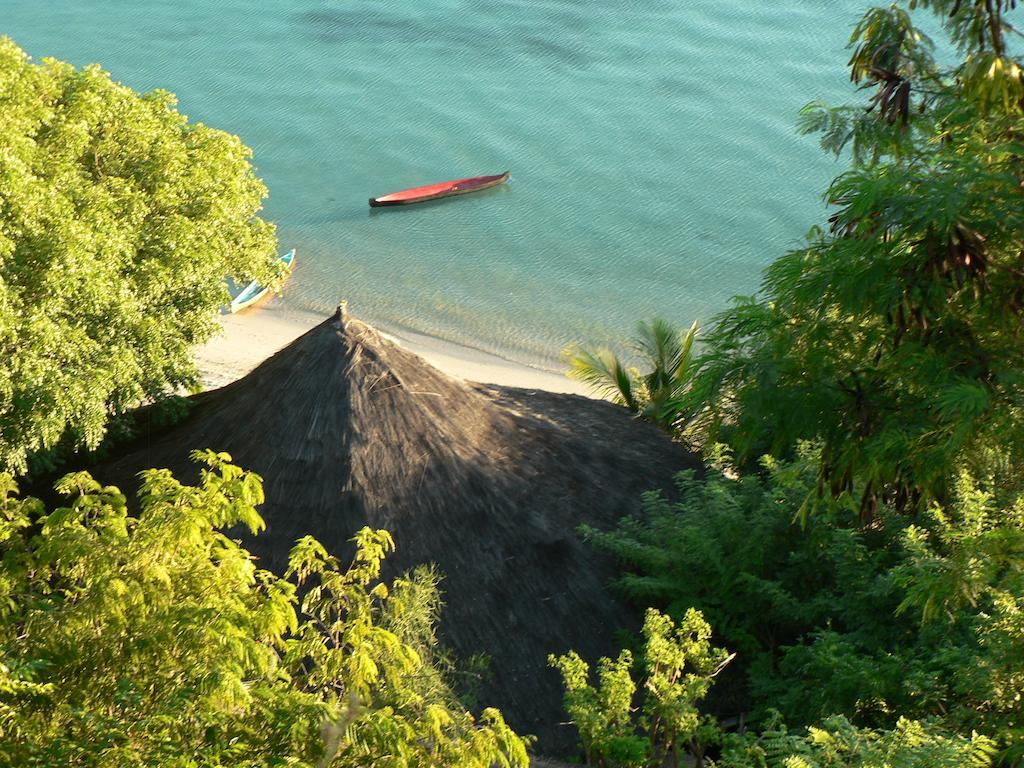 Waecicu Eden Beach Hotel Labuan Bajo Eksteriør bilde