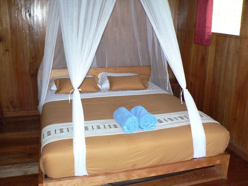 Waecicu Eden Beach Hotel Labuan Bajo Eksteriør bilde