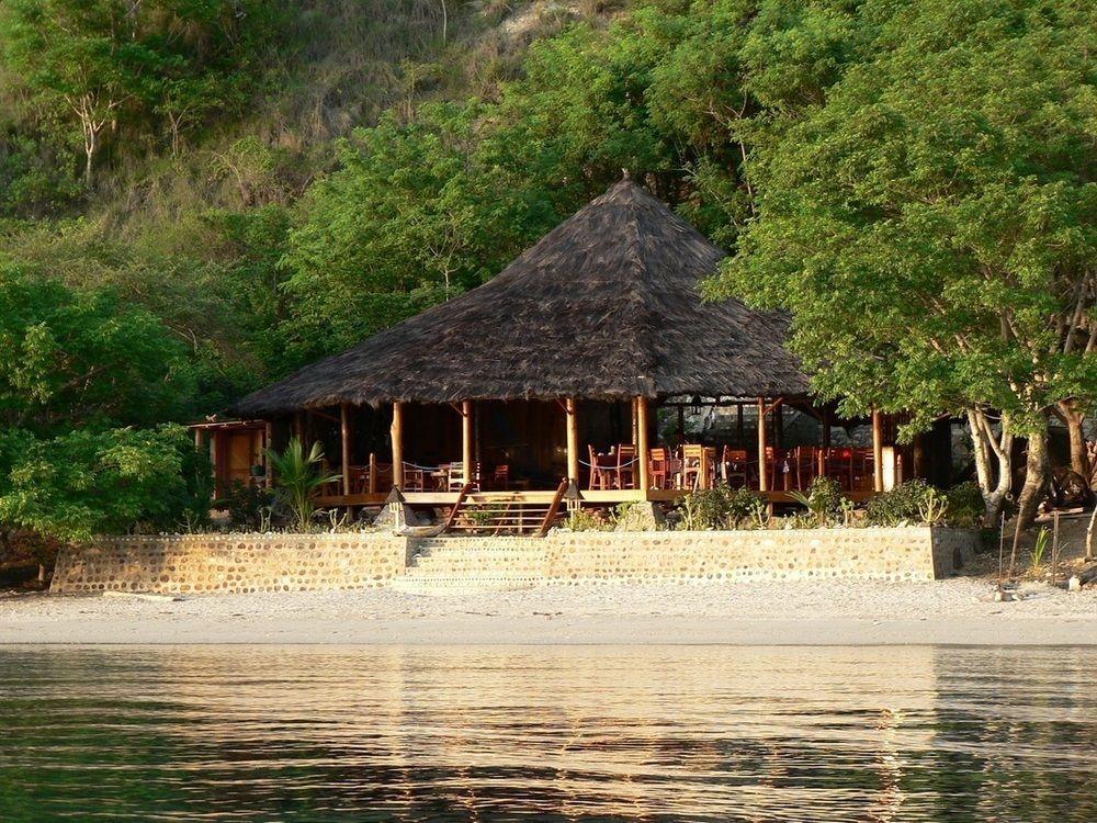 Waecicu Eden Beach Hotel Labuan Bajo Eksteriør bilde