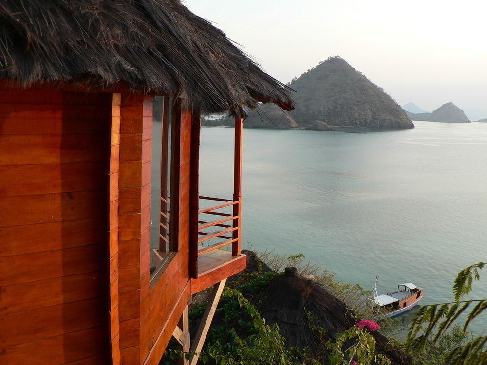 Waecicu Eden Beach Hotel Labuan Bajo Eksteriør bilde