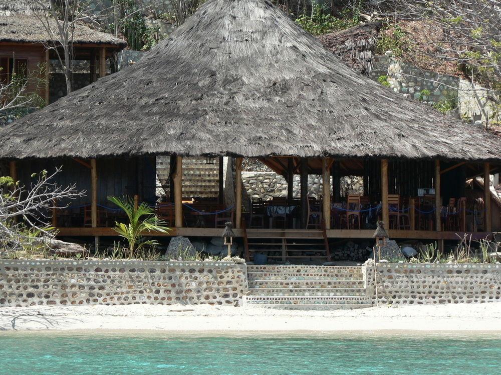Waecicu Eden Beach Hotel Labuan Bajo Eksteriør bilde