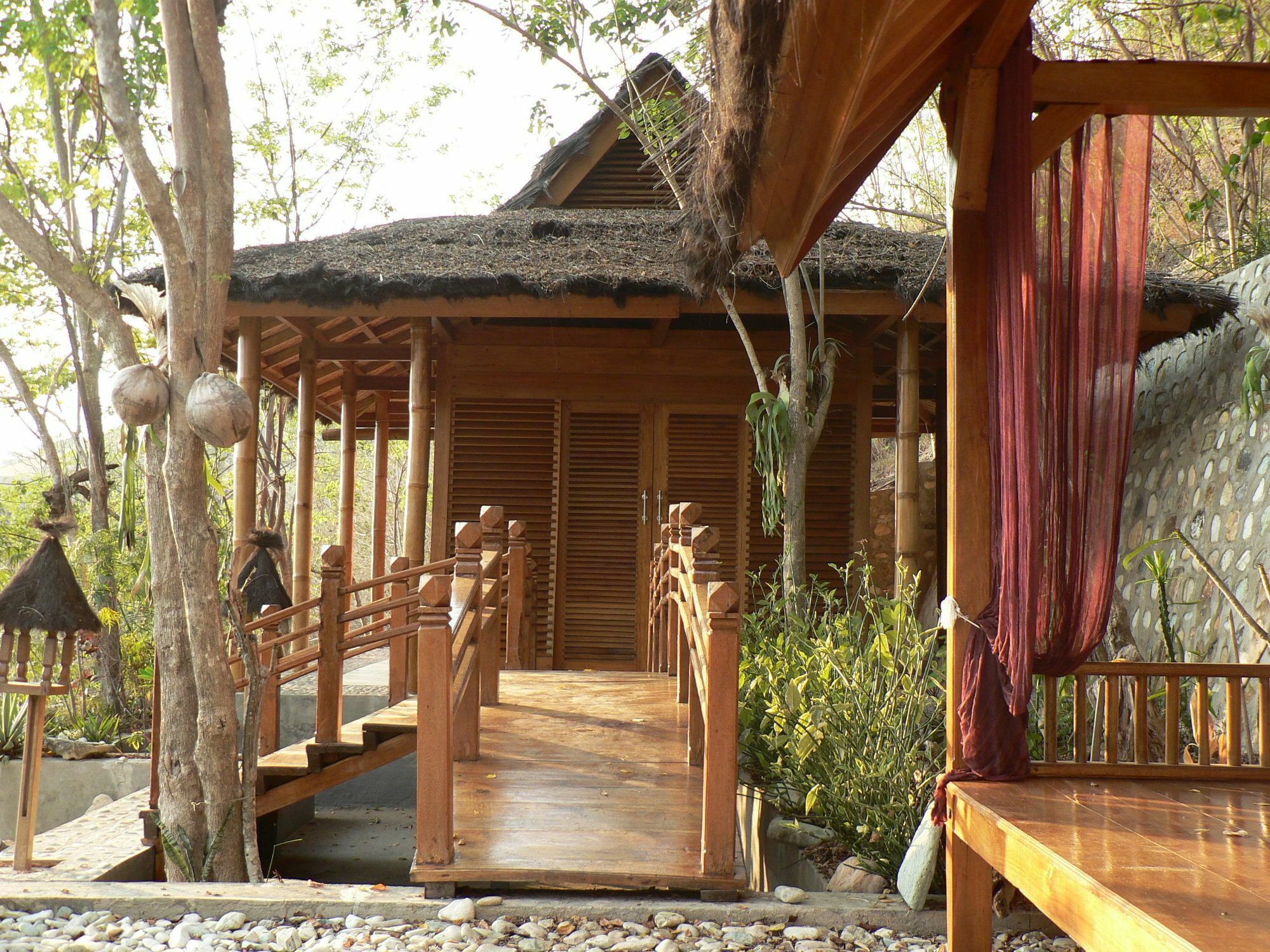 Waecicu Eden Beach Hotel Labuan Bajo Eksteriør bilde