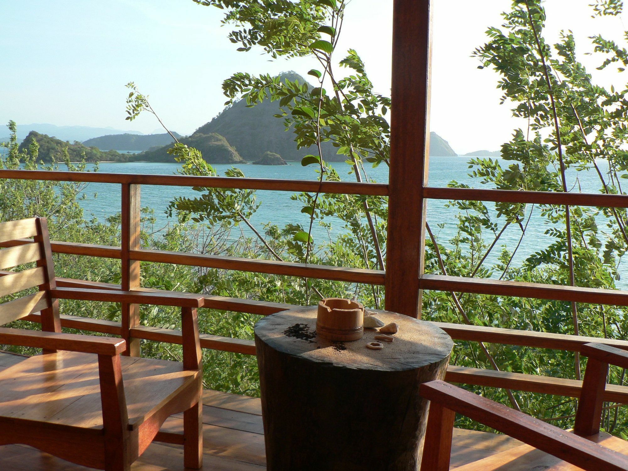Waecicu Eden Beach Hotel Labuan Bajo Eksteriør bilde