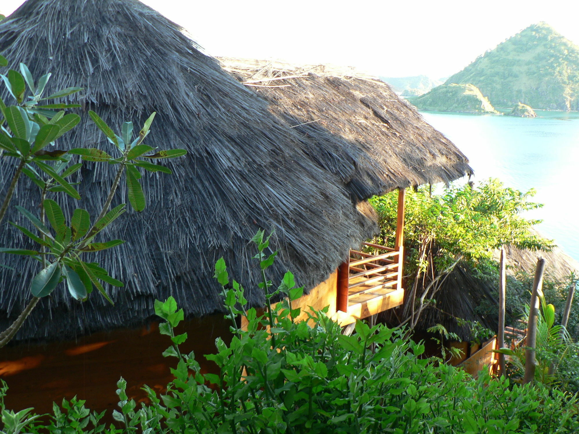 Waecicu Eden Beach Hotel Labuan Bajo Eksteriør bilde